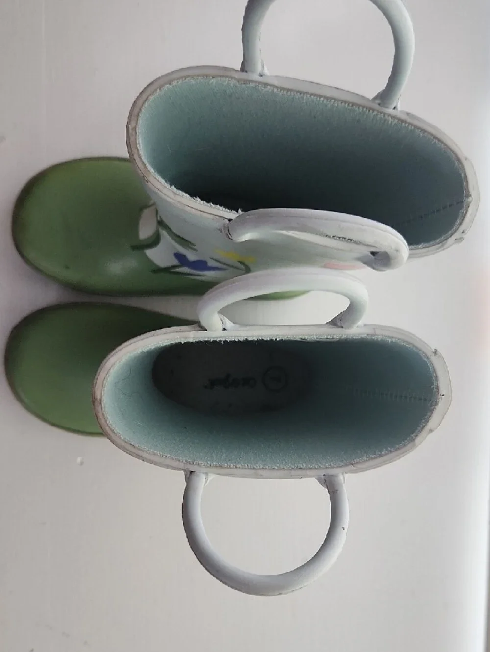 Cat & Jack Green and White Kids Rain Boots with Floral & Bug Print